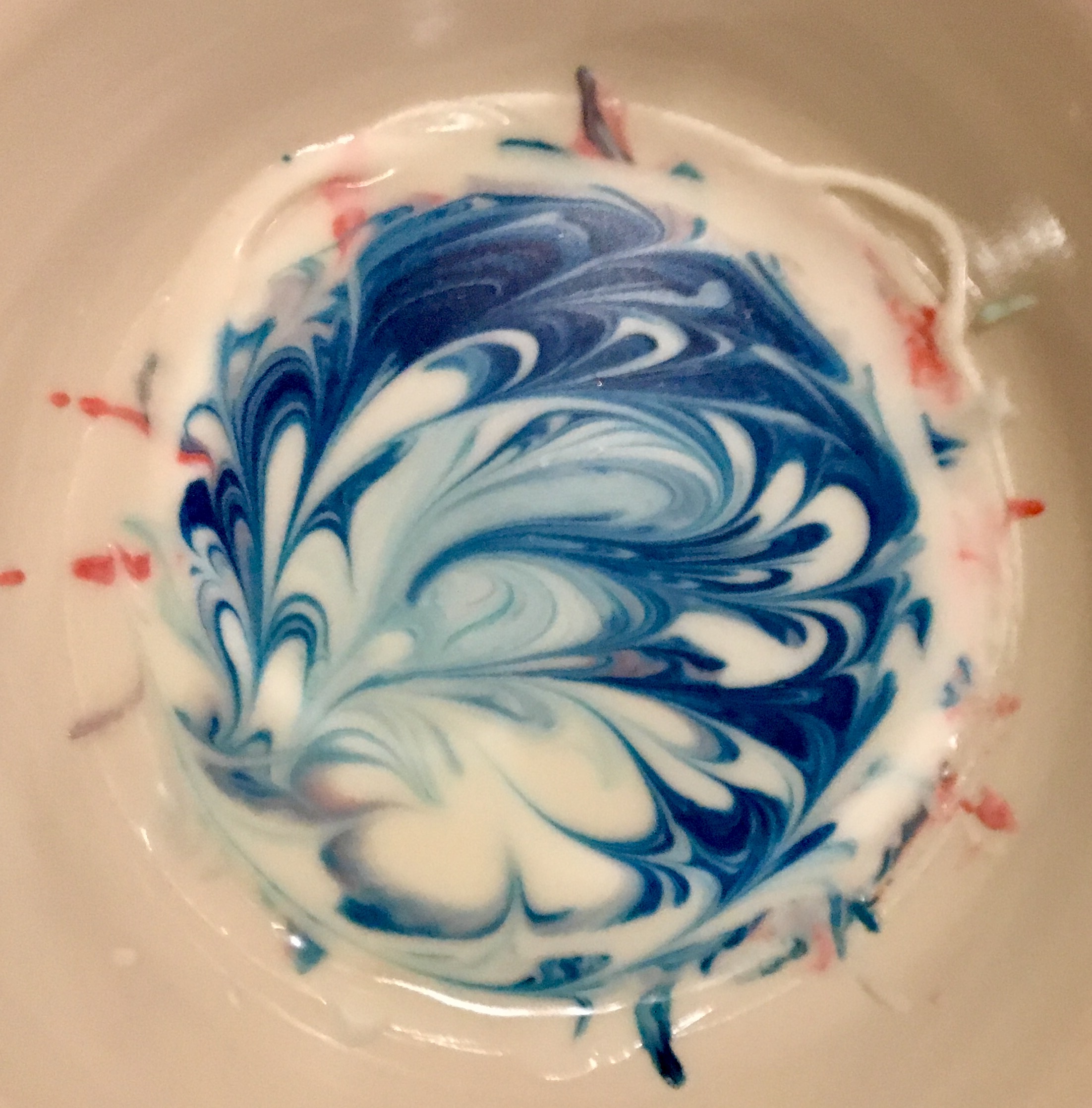 Marbled icing
