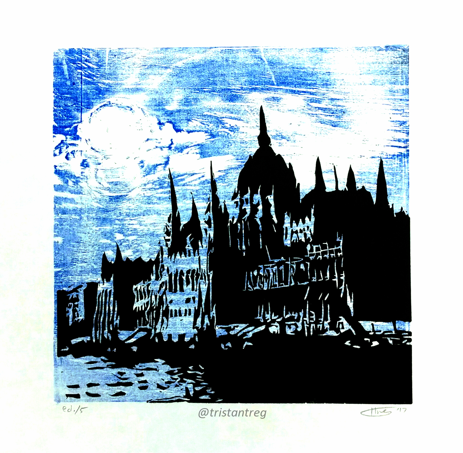 Sunny-Day-at-the-Parliament-web