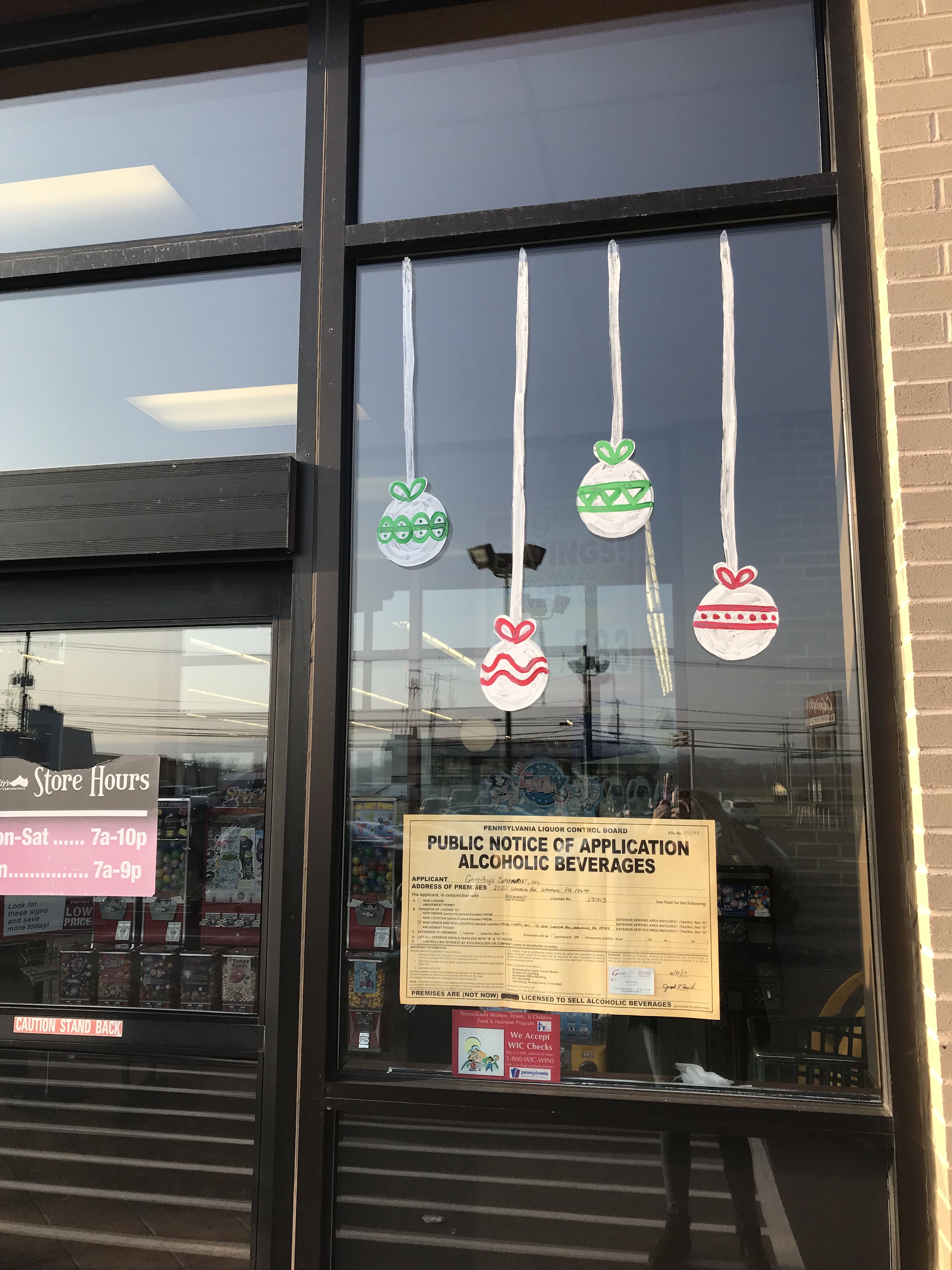 green and red ornament design