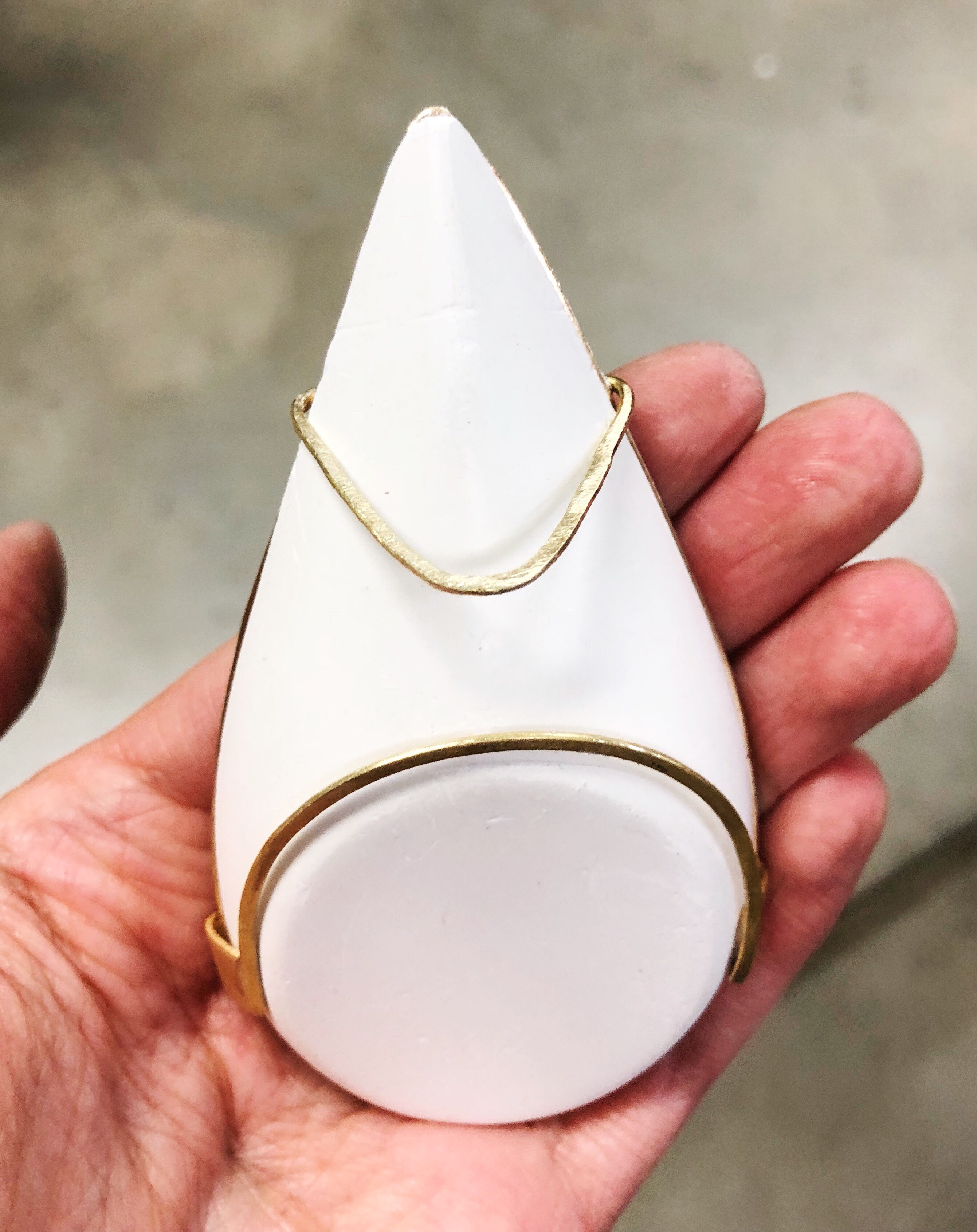 Sibio, Brooch with Plaster