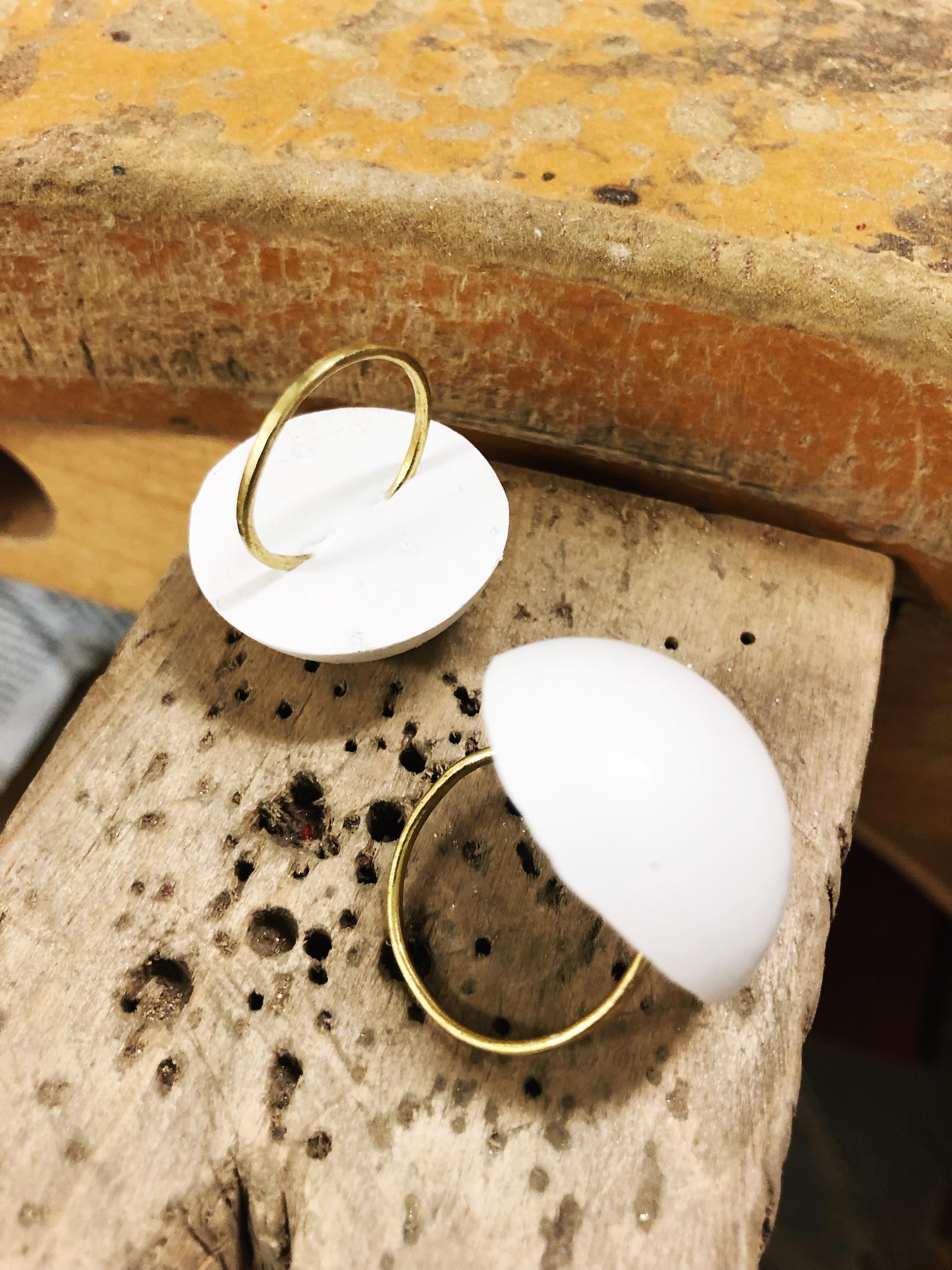 Sibio, Plaster Rings