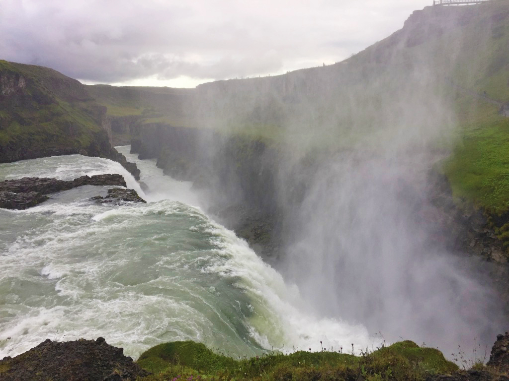 6. Water is a ubiquitous feature in Iceland