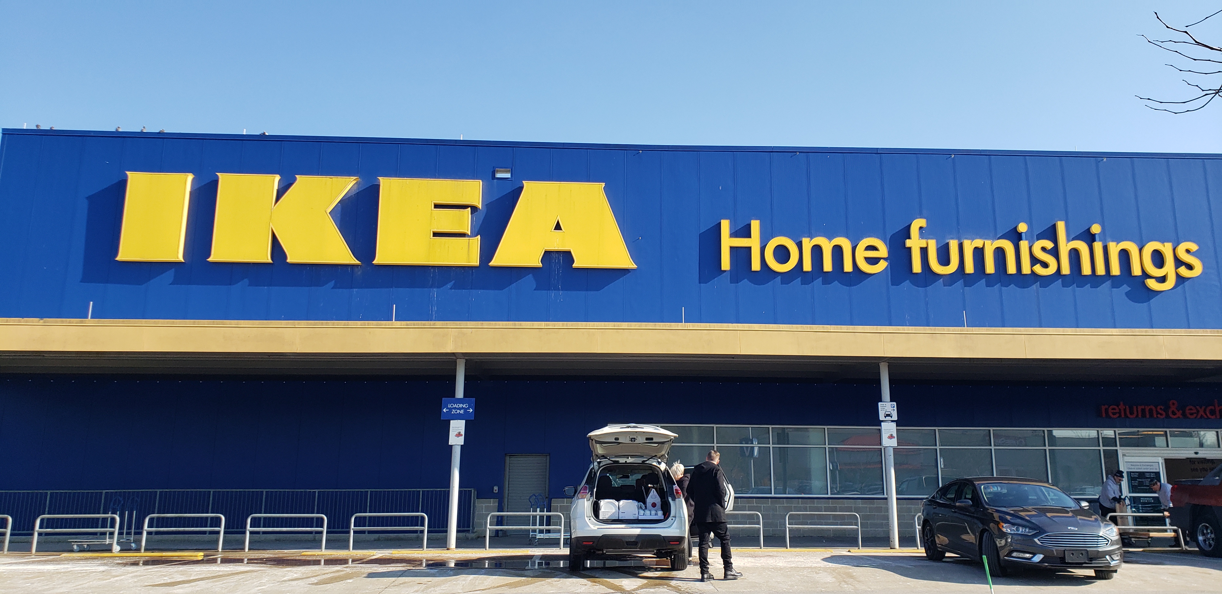 Ikea's Main logo outside